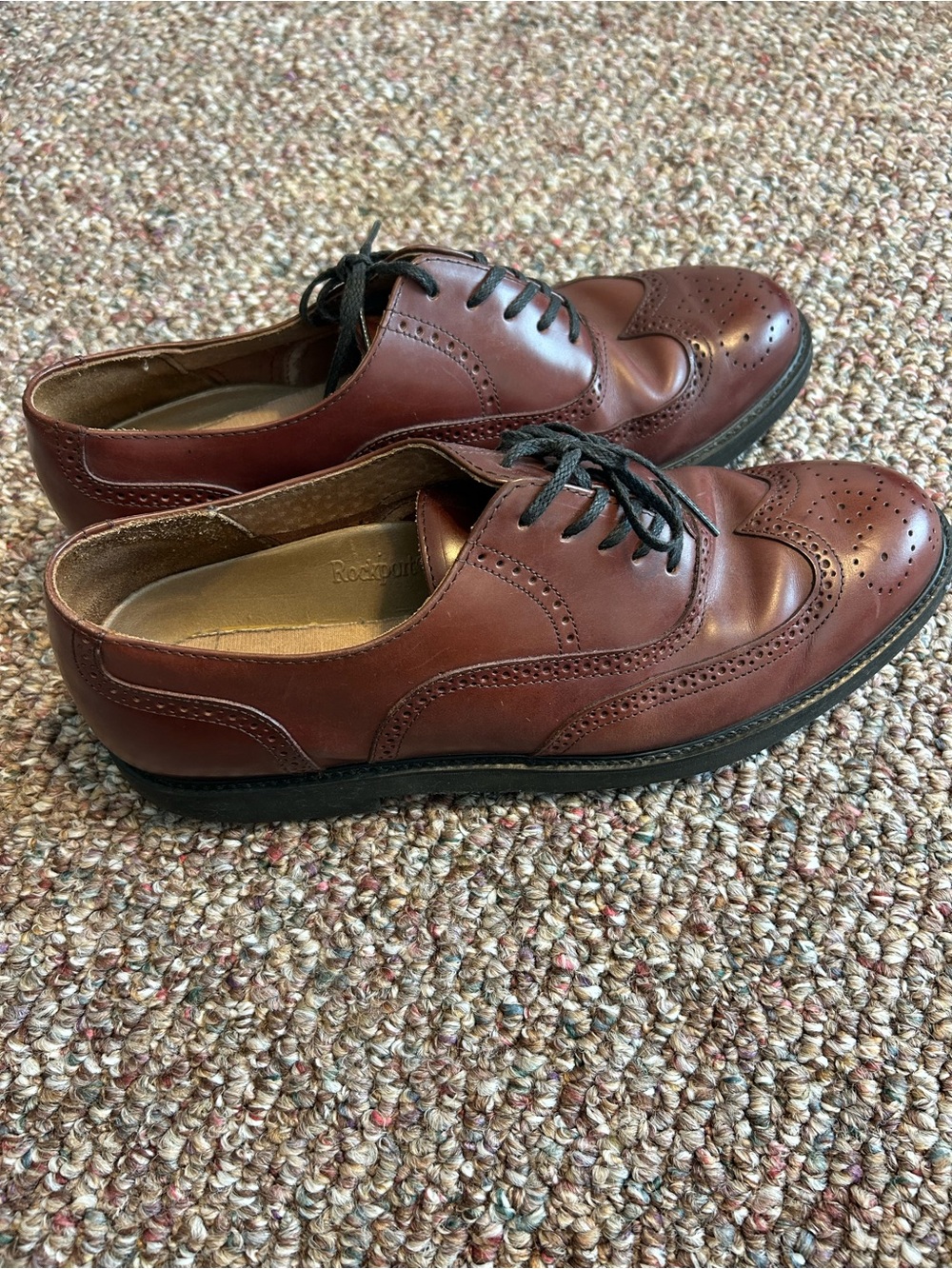 Rockport Men's Burgundy Leather Wingtip Oxfords - Picture 2 of 3
